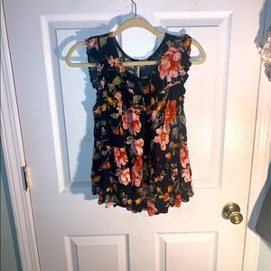 ruffle sleeved tank top